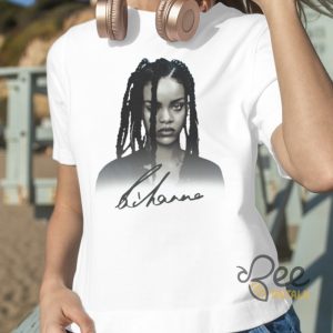 Drake Rihanna Shirt With Signature Drake Wearing Rihanna Shirt In Studio beeteetalk 3