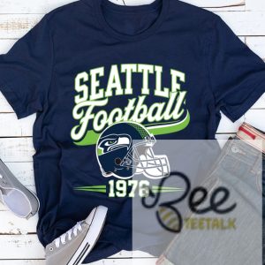 Est 1976 Seattle Seahawks Football Vintage Sweatshirt T Shirt Hoodie Retro Gift For Seattle Football Fans beeteetalk 4 1