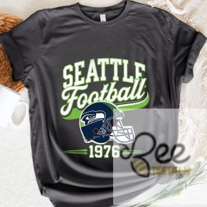 Est 1976 Seattle Seahawks Football Vintage Sweatshirt T Shirt Hoodie Retro Gift For Seattle Football Fans beeteetalk 5 1