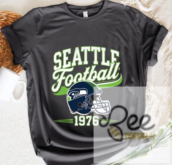 Est 1976 Seattle Seahawks Football Vintage Sweatshirt T Shirt Hoodie Retro Gift For Seattle Football Fans beeteetalk 5 1