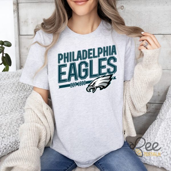 Vintage Philadelphia Eagles Crewneck Sweatshirt T Shirt Hoodie Est 1933 Nfl Football Fan Gift Game Day Tshirt beeteetalk 2