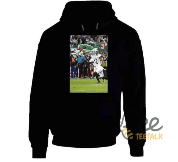 Saquon Barkley Shirt Goes Airborne Philadelphia Eagles Football Fan Game Day T Shirt Sweatshirt Hoodie beeteetalk 5