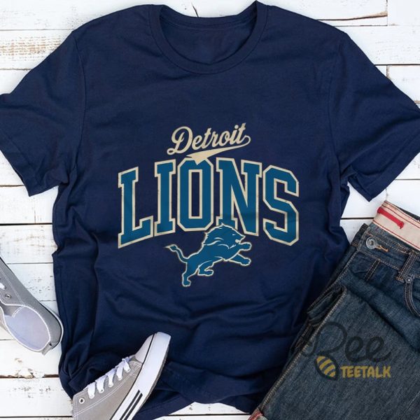 Vintage Detroit Lions Football Graphic Tee beeteetalk 4