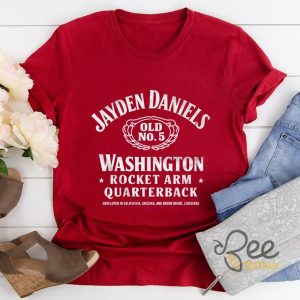 Washington Commanders Jayden Daniels T Shirt Sweatshirt Hoodie Wine Brand Style beeteetalk 3